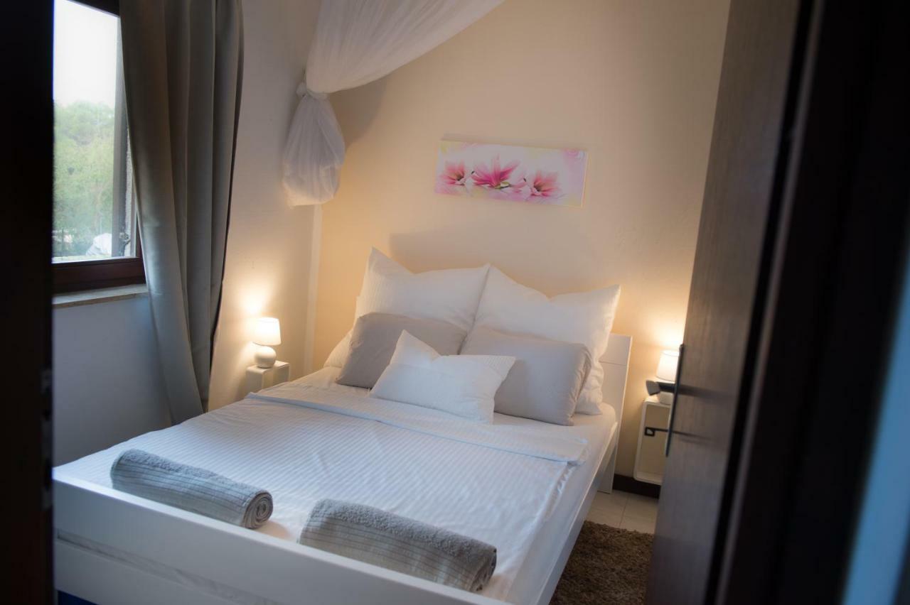 شقة Apartmen Relax 200 M T Beach روفينج المظهر الخارجي الصورة